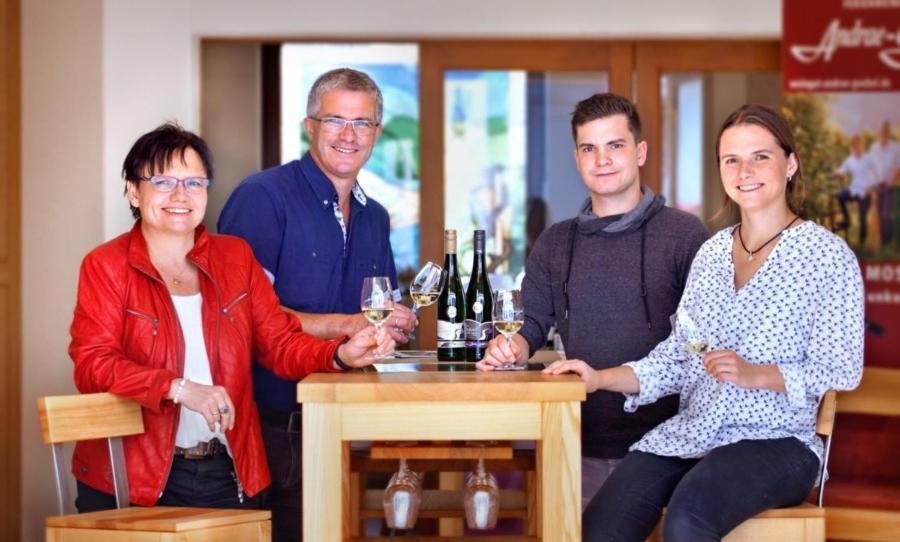 Ferienwohnung Ferienweingut Andrae-Goebel Ernst Exterior foto